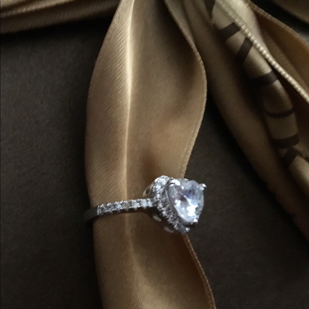 Ring - Picture 2 of 2